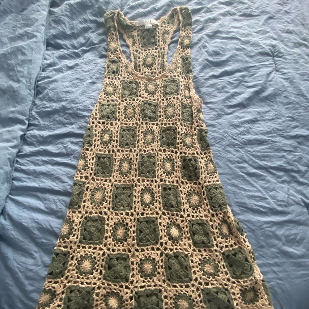 F21 Crochet Tank Top